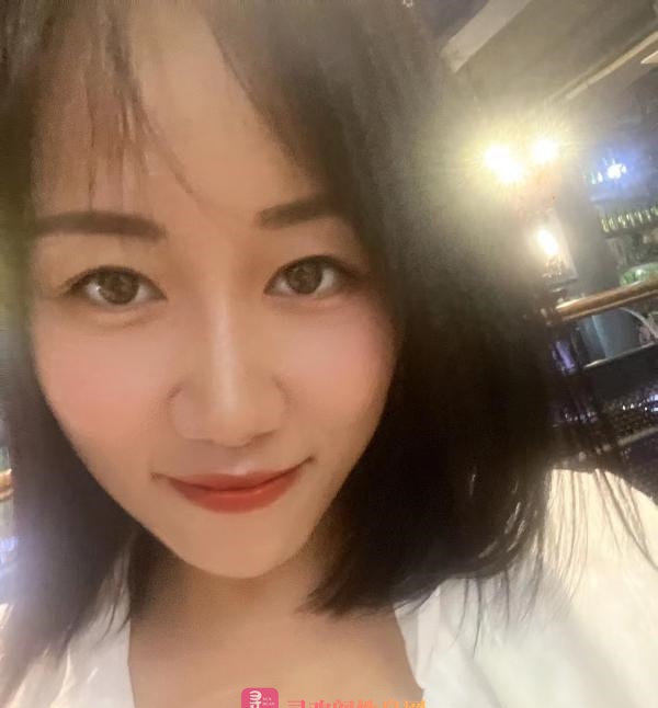 龙华小少妇