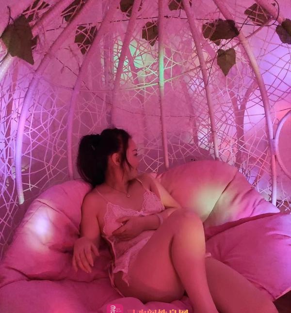 龙首原大胸少妇