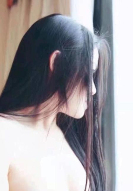 大奶漫妮 三通后花园