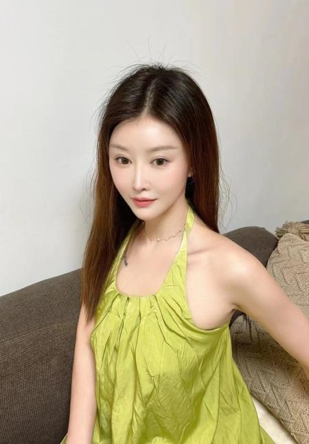 福田美腿妹子 钱多多