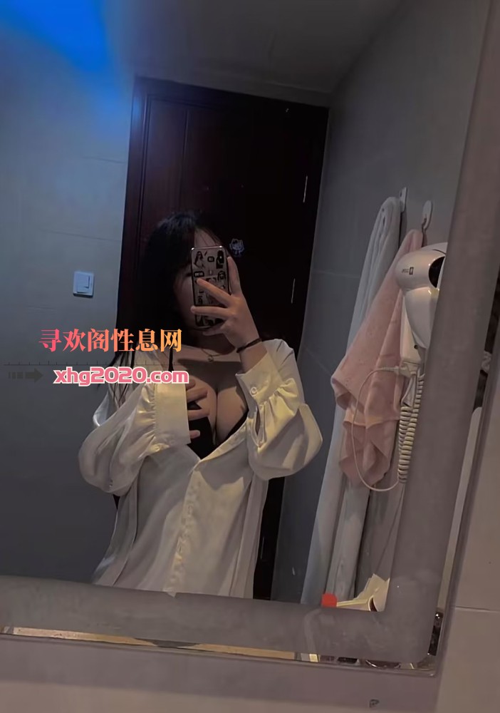 昆山中华园大胸妹
