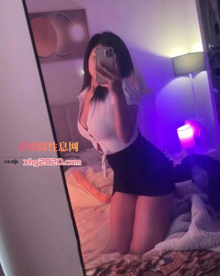 成都偶遇骚货小奶妹