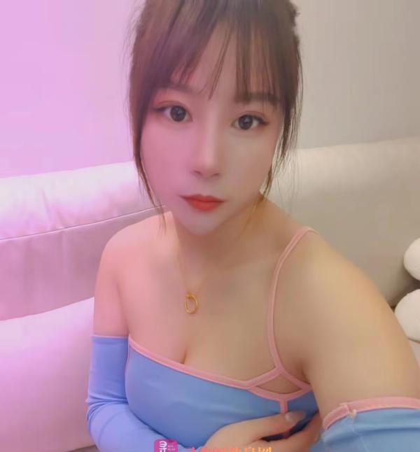 上城三点粉笑笑