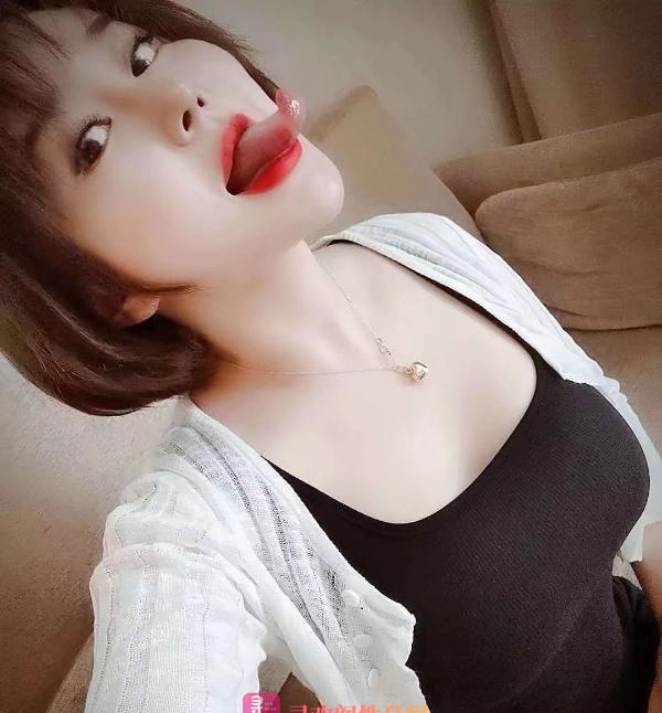 月湖桥长舌巨乳恩熙