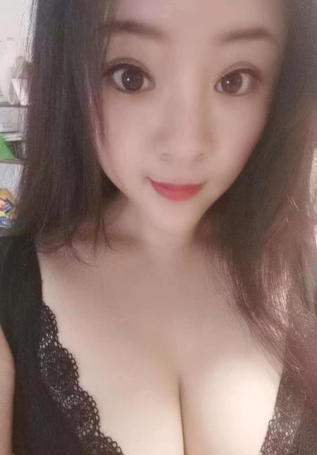 双飞大胸彤宝
