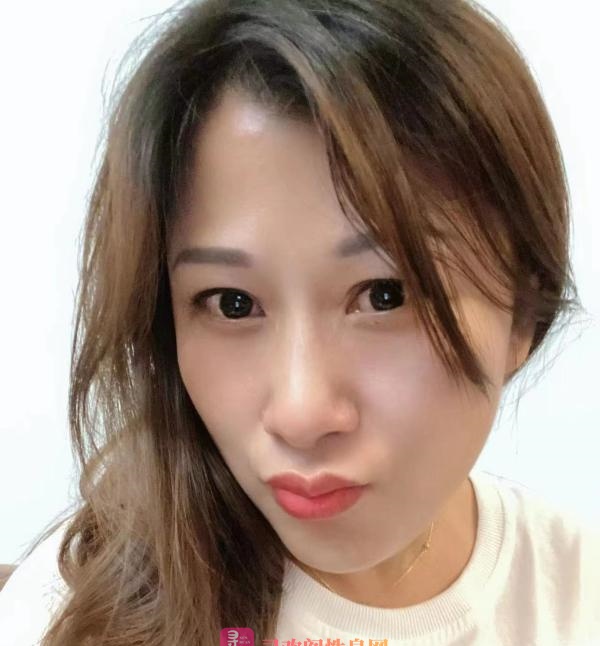 风骚韵味少妇诗诗