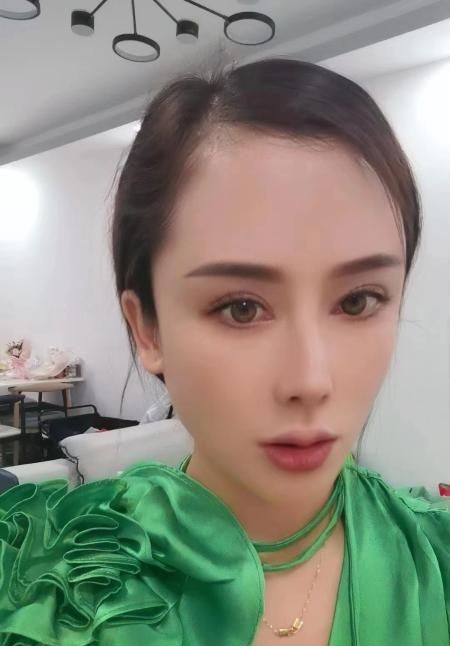 上城区大E樱花妹妹