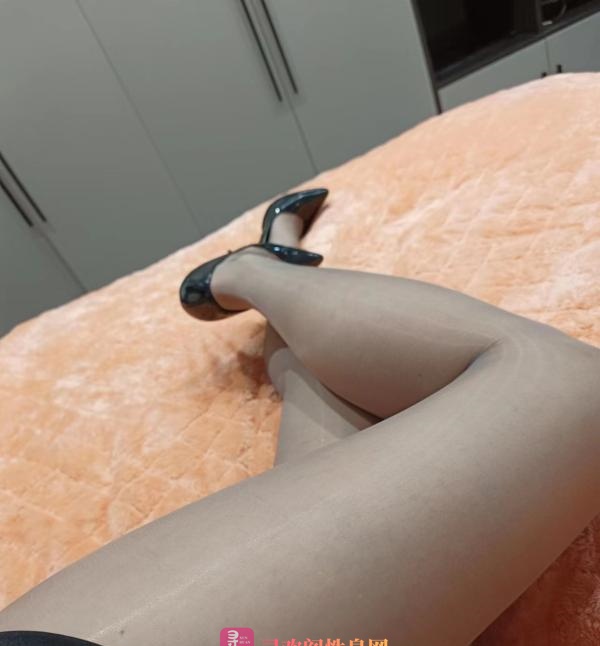 长沙岳麓黑丝美腿