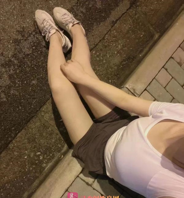 长沙岳麓黑丝美腿