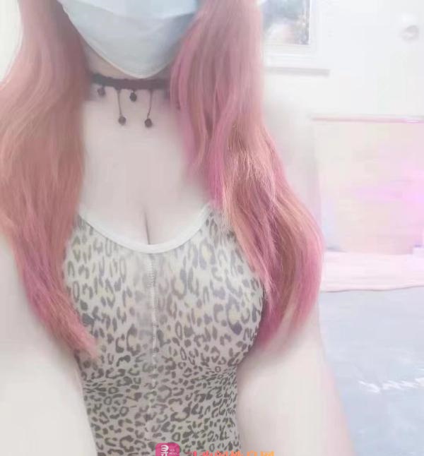 气质豹纹少妇