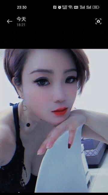 高新服务短发御姐