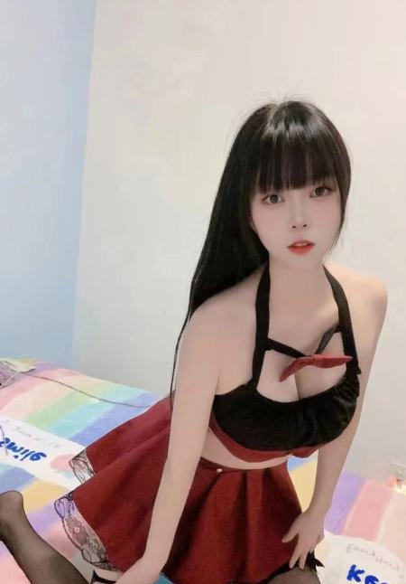 美乳甜小米