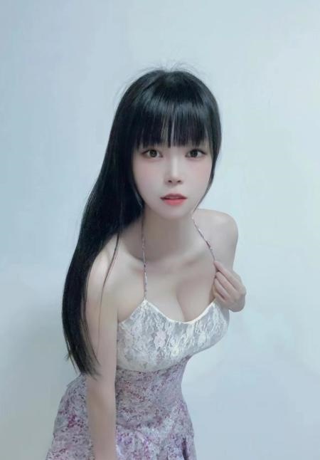 美乳甜小米