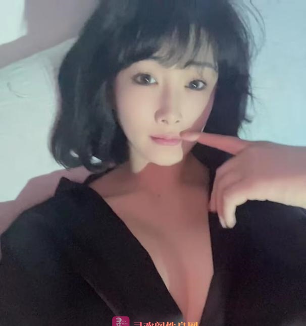 中俄混血丽莎