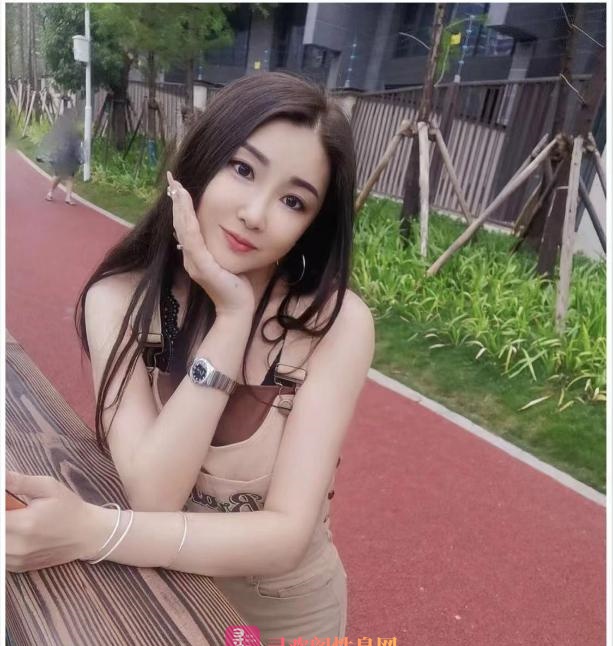 风韵大屁股美娜