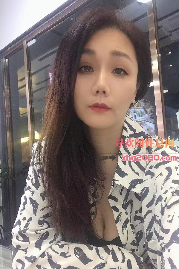 瑜伽少妇