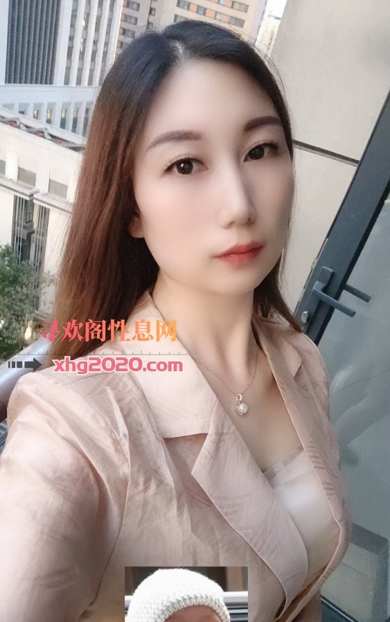 诗诗少妇