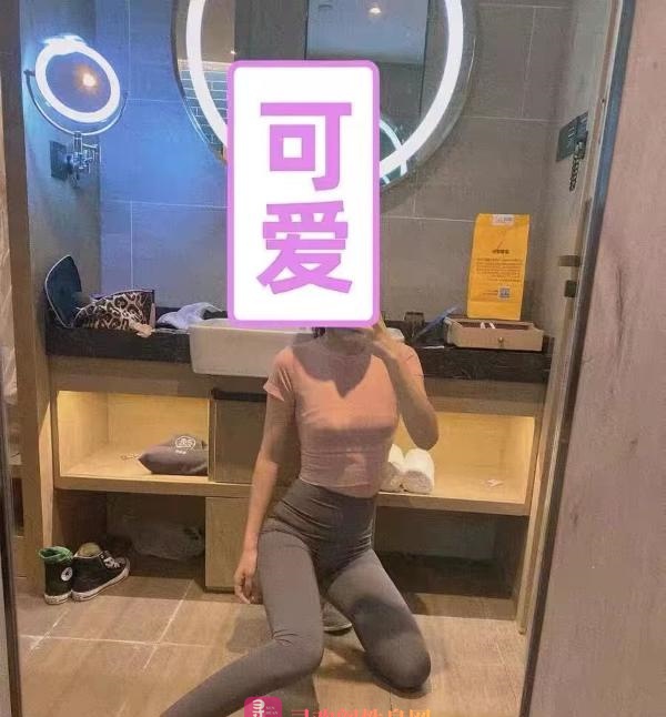 体验秦淮名凤佩琪