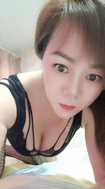 固戍小芳胸