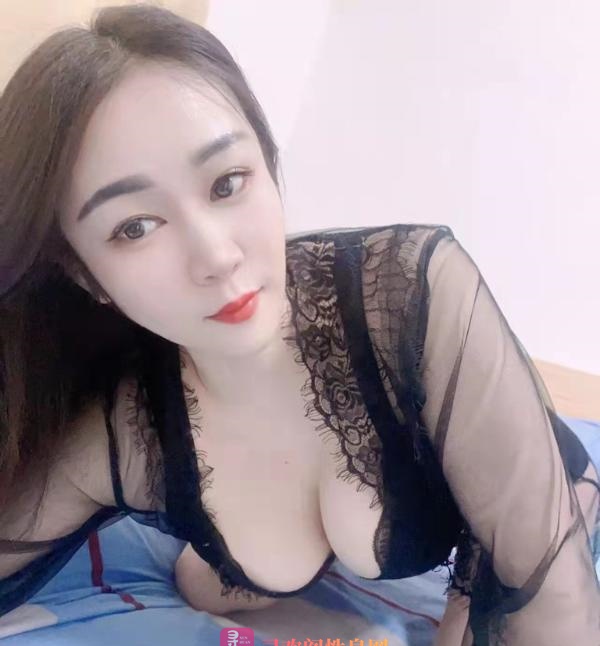 御姐制服诱惑
