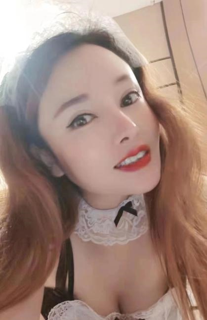 欢乐谷服务系小冉