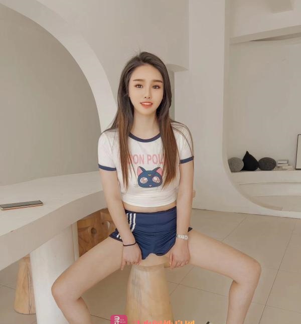 性感居家美女 帆帆