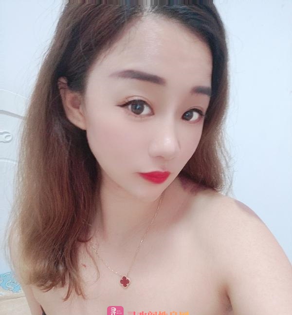 粉红兔女郎 小如