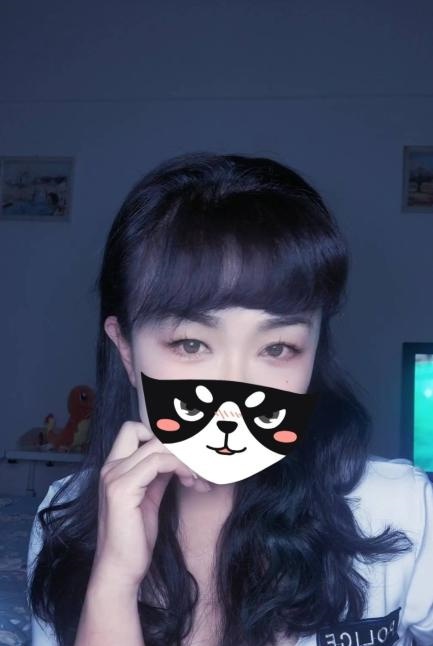 大胸泄火少妇