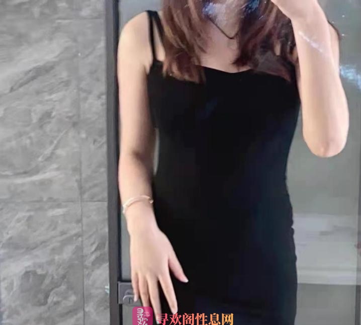 天河年轻貌美琪琪