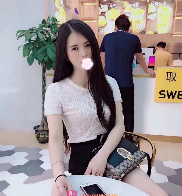 御姐范的娟
