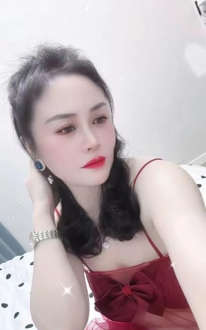 夫子庙少妇