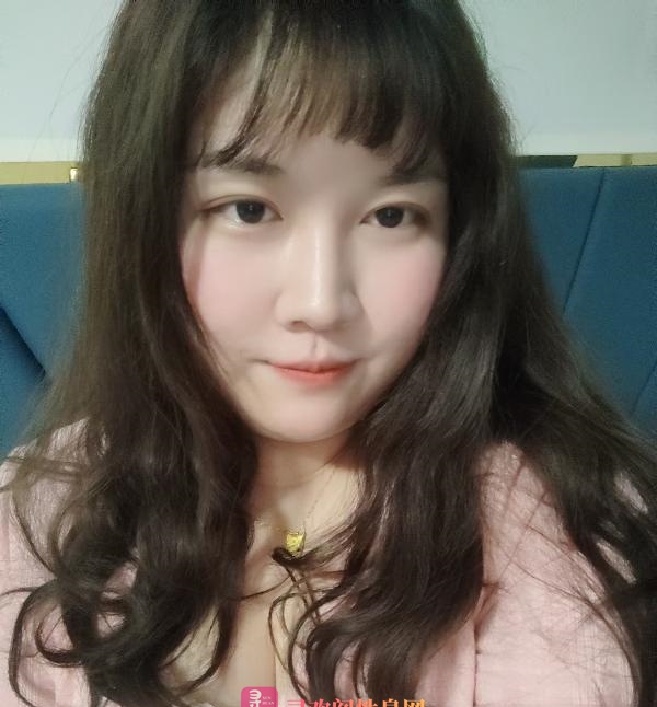 丰满坦克胖妹E奶