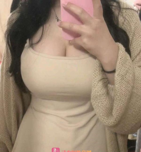 可无套少女武昌汉街