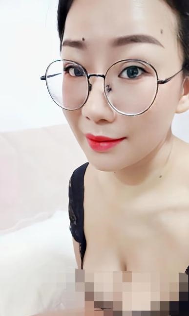 拱墅眼镜小少妇