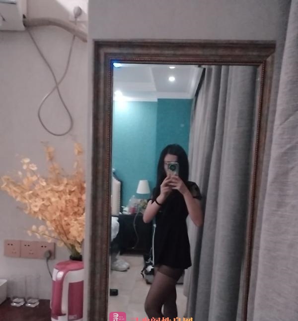 汽车东站附近美少妇
