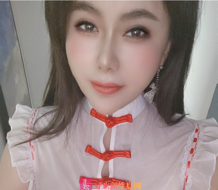 天河黑丝长腿少妇