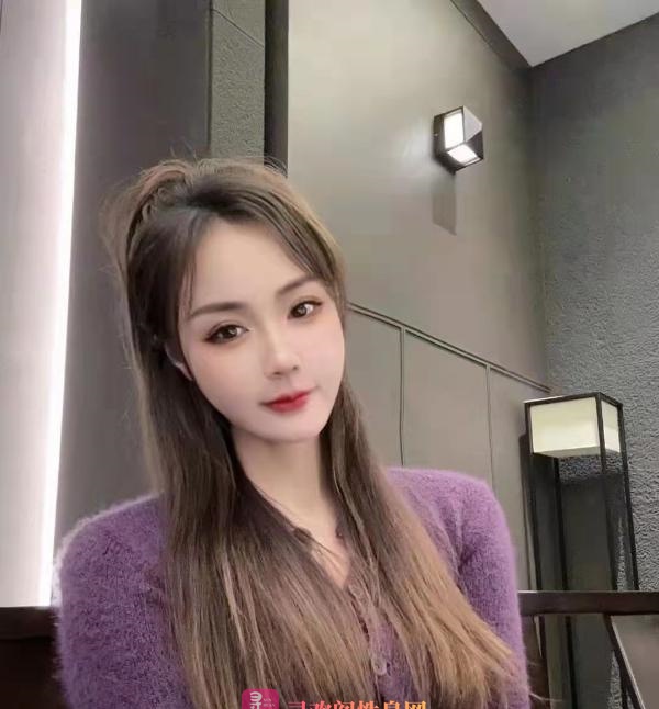 滨江气质小美女果萌