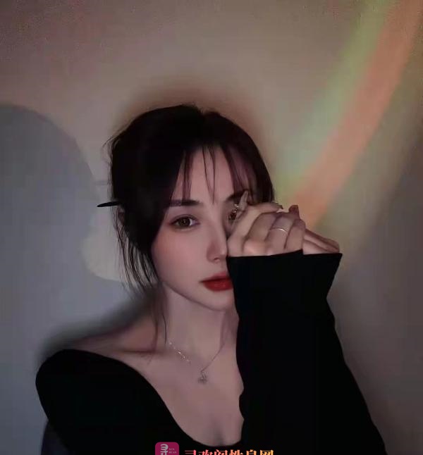 滨江气质小美女果萌