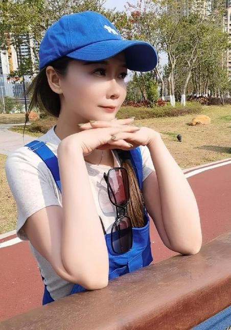 泡芙服务型姐姐