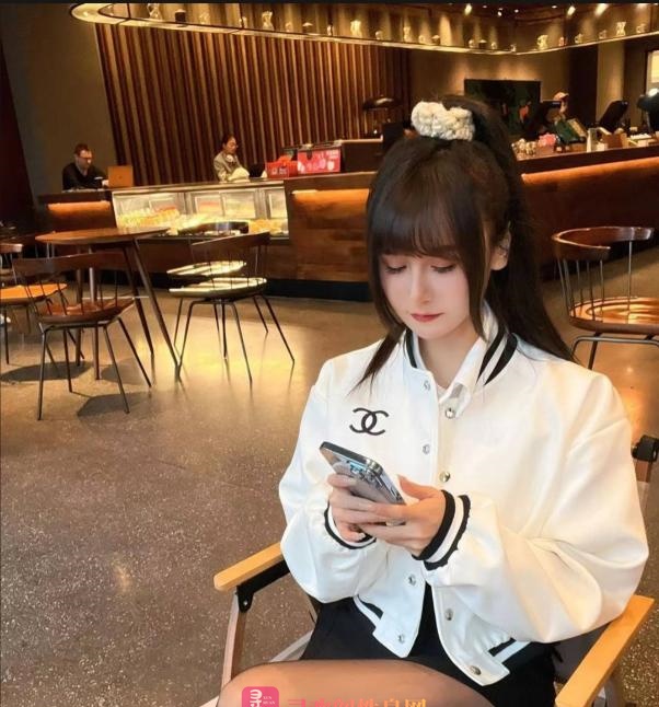 豆豆可以抱起来操