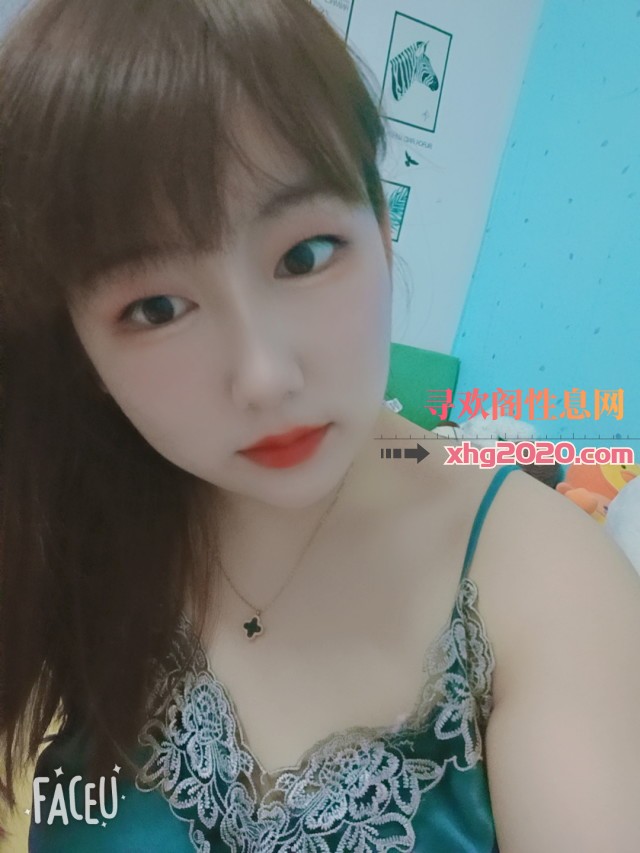 年轻可爱有点微胖的 姑娘