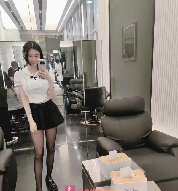 沈阳高挑美女大虾