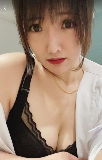 大奶骚依依