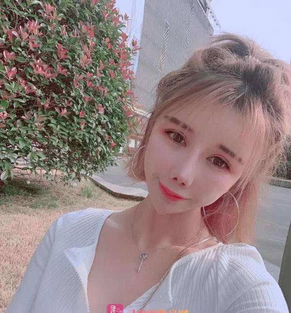 少数名族E奶妹