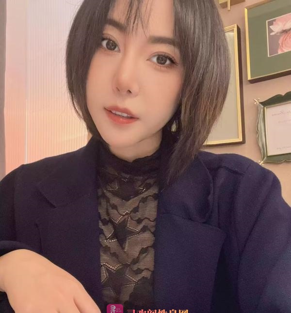 颜值嫩妹琪琪