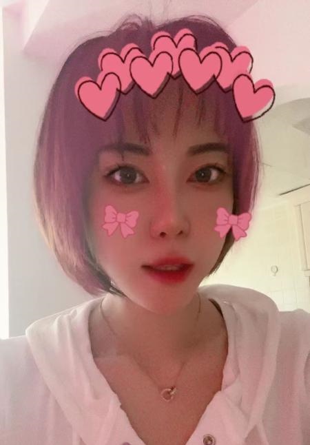 颜值嫩妹琪琪