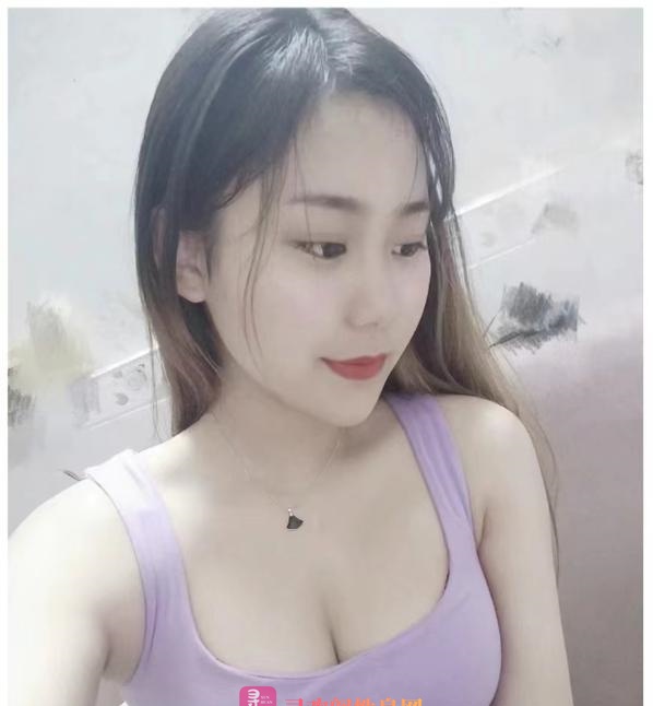 大奶小柳岩