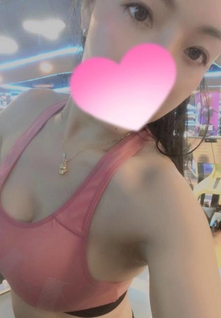 瑜伽小姐姐 半夏