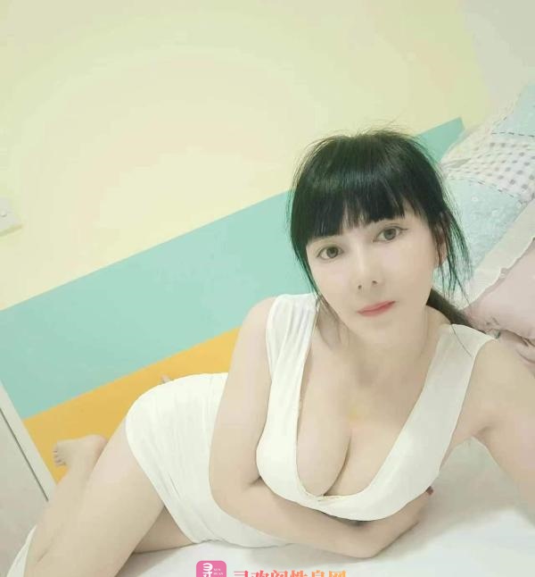 白嫩少妇 骚倩倩