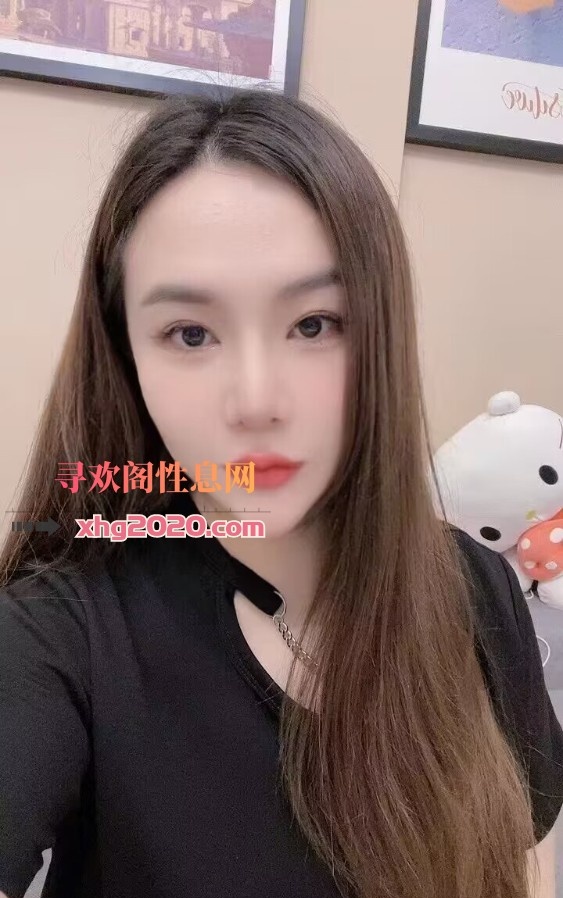 纯天然巨乳小奶牛